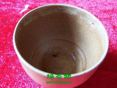为什么绿茶不容易起茶垢 茶垢如何清洗