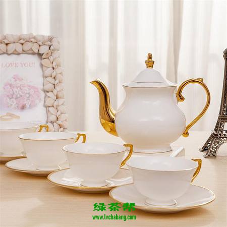 白瓷茶具的优点和缺点