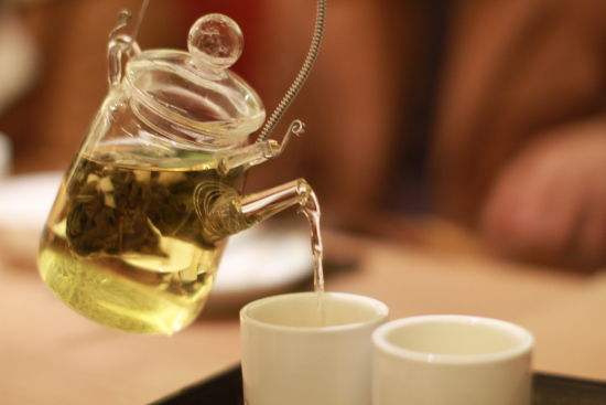 蜜桃乌龙茶怎么做 蜜桃乌龙茶的做法教程